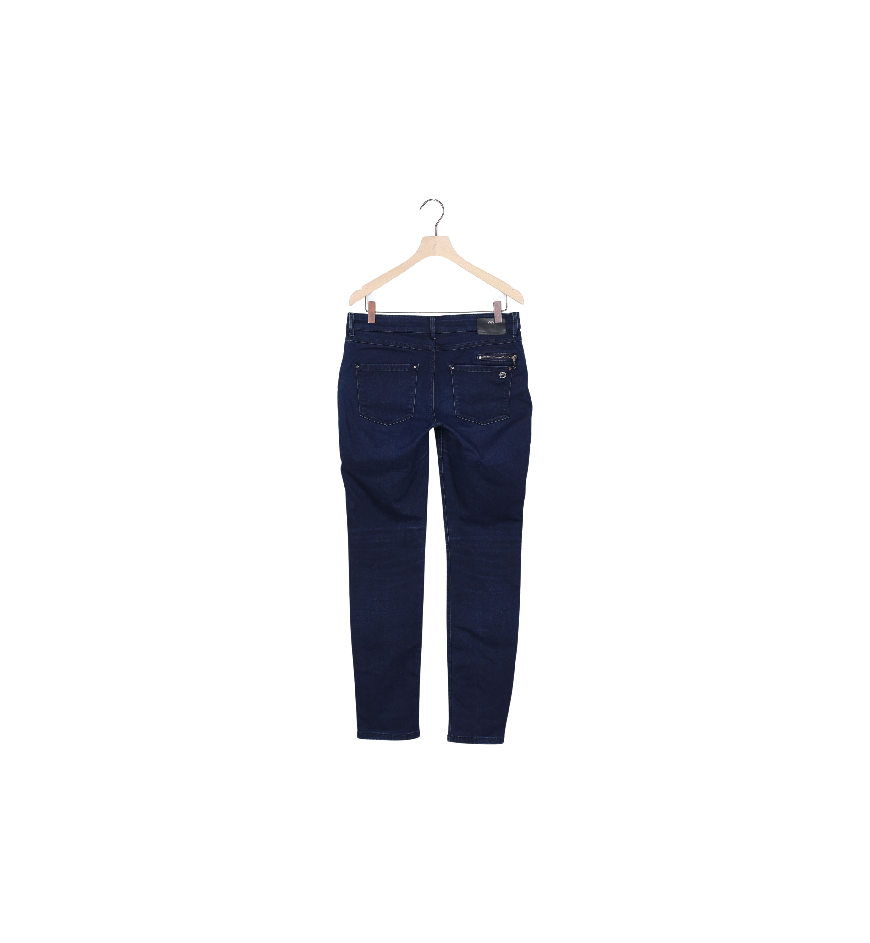 Packshot / Black / ReLoved